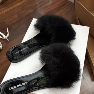 Steve Madden Women's Black Fluffy Slide Slippers